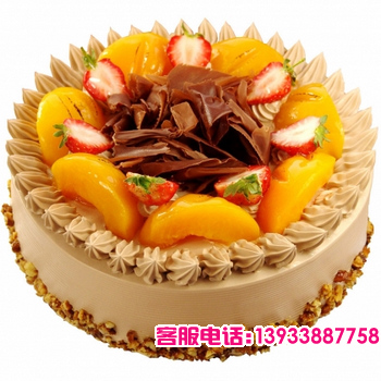 圆形水果蛋糕，时令水果装饰 