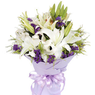 白色香水百合10枝，紫色勿忘我+黄莺适量搭配。
