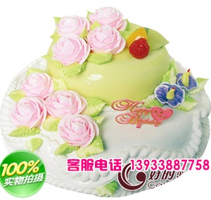 圆形双层鲜奶水果蛋糕，鲜奶油裱玫瑰花。注意以下价格尺寸：8寸=（8寸+12寸）的价格、10寸=（10寸+14寸）的价格、12寸=（12寸+16寸）的价格、14寸=（14寸+18寸）、16寸=（16寸+20寸）的价格。